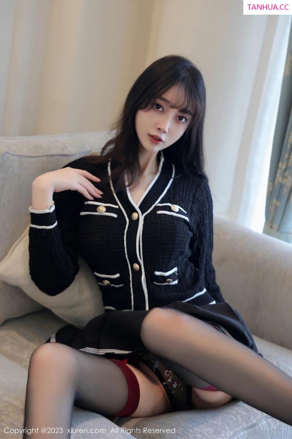 玥儿玥  [XiuRen]高清写真图 2023.08.25 No.7287 玥儿玥er 黑丝美腿第19张图片